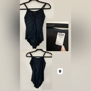 Girl’s leotard, adult L
